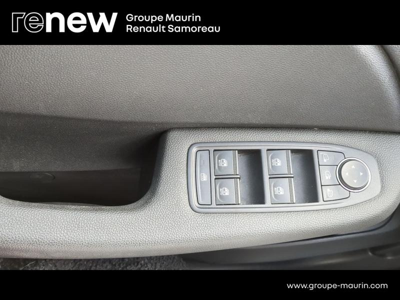 Photo 17 de l’annonce de RENAULT Clio d’occasion à vendre à SAMOREAU