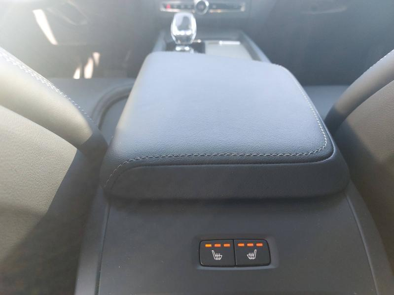 Photo 13 de l’annonce de VOLVO XC60 d’occasion à vendre à AVIGNON