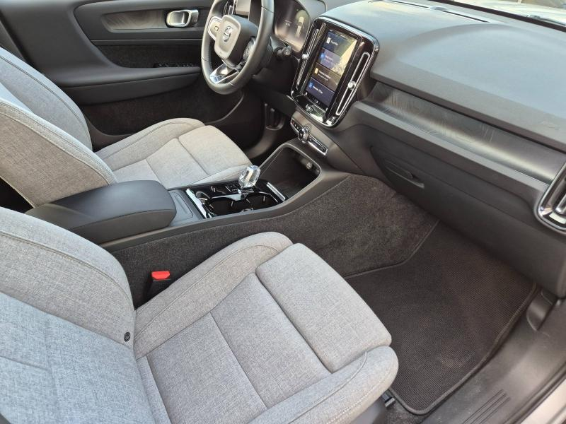 Photo 18 de l’annonce de VOLVO XC40 d’occasion à vendre à AVIGNON