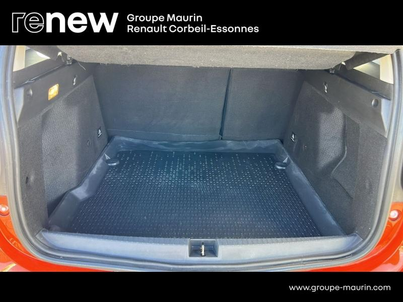 Photo 10 de l’annonce de DACIA Duster d’occasion à vendre à CORBEIL-ESSONNES