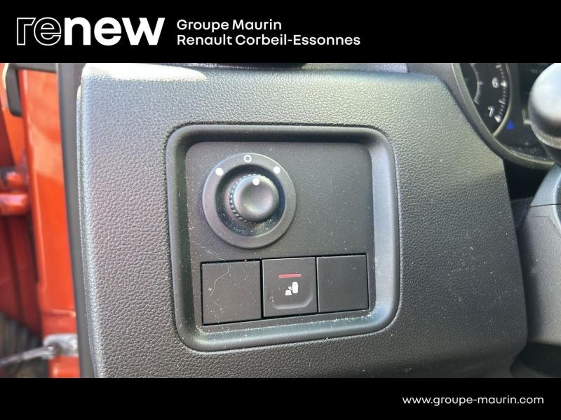 Photo 14 de l’annonce de DACIA Duster d’occasion à vendre à CORBEIL-ESSONNES