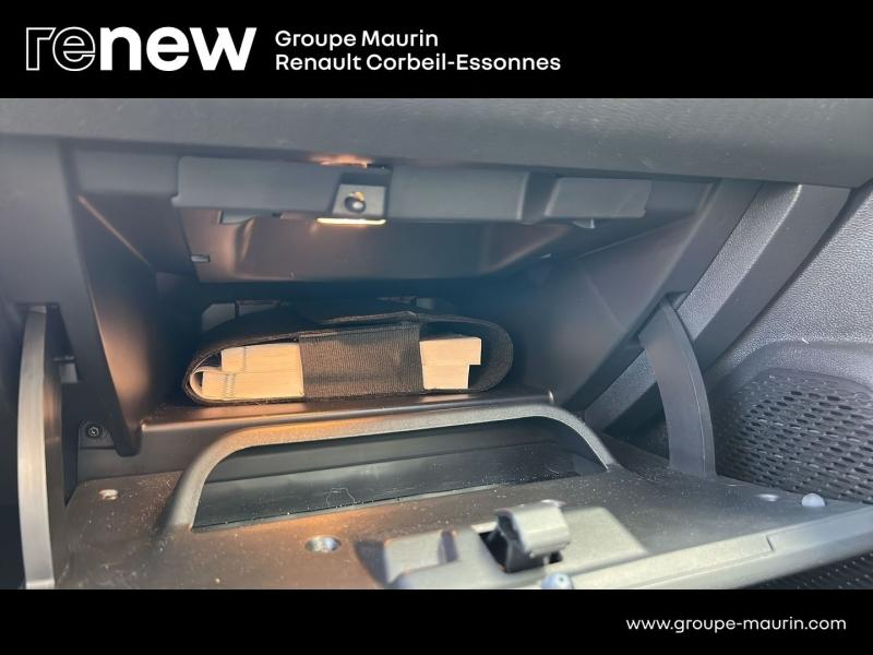 Photo 19 de l’annonce de DACIA Duster d’occasion à vendre à CORBEIL-ESSONNES