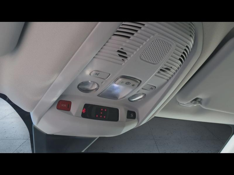 Photo 6 de l’annonce de PEUGEOT 5008 d’occasion à vendre à AIX-EN-PROVENCE