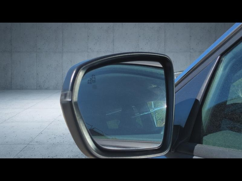 Photo 20 de l’annonce de PEUGEOT 5008 d’occasion à vendre à AIX-EN-PROVENCE