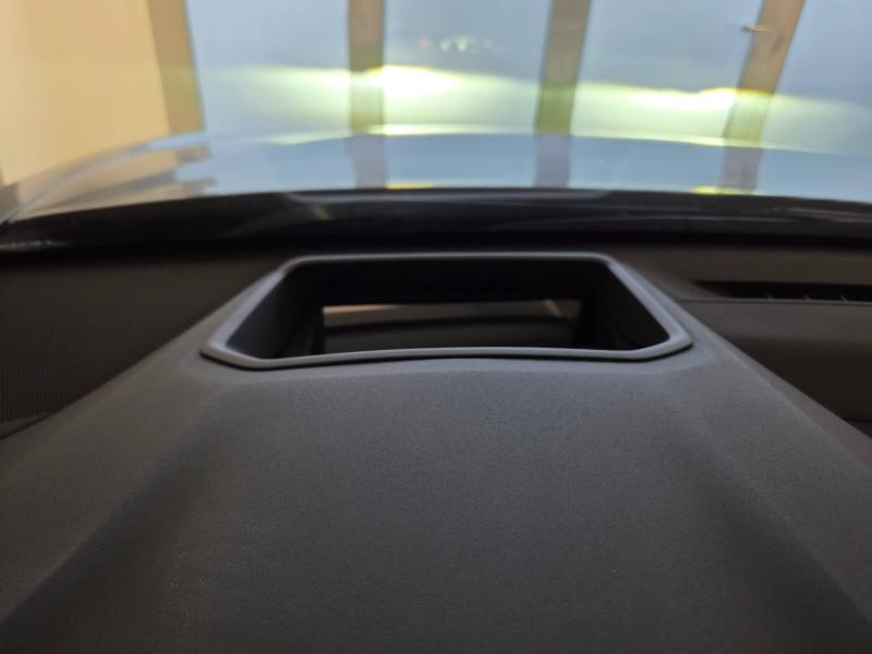 Photo 11 de l’annonce de LEXUS RZ d’occasion à vendre à AUBIÈRE