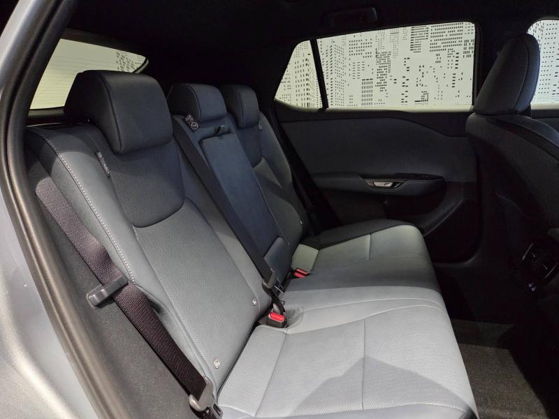 Photo 14 de l’annonce de LEXUS RZ d’occasion à vendre à AUBIÈRE