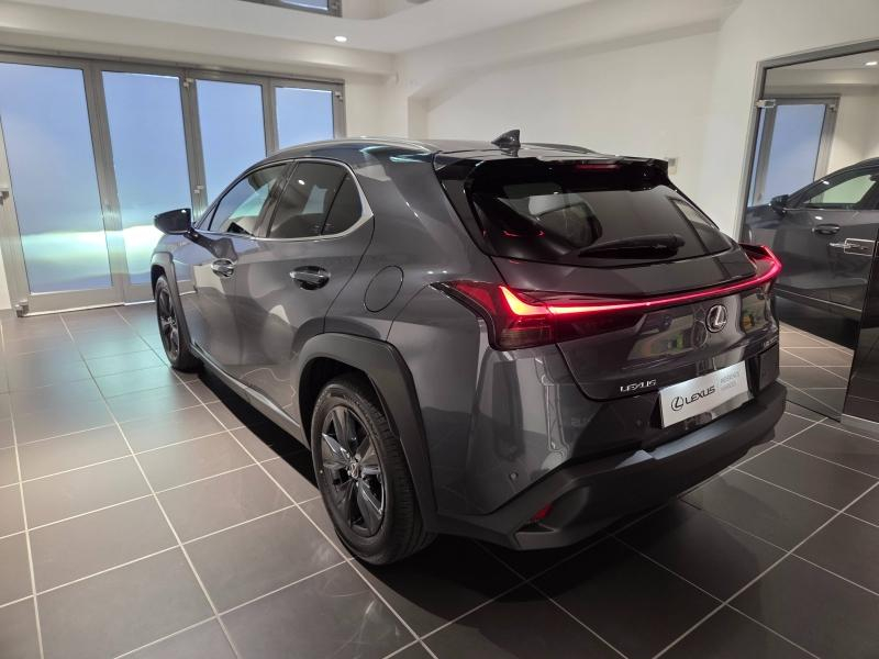 Photo 20 de l’annonce de LEXUS UX d’occasion à vendre à AUBIÈRE