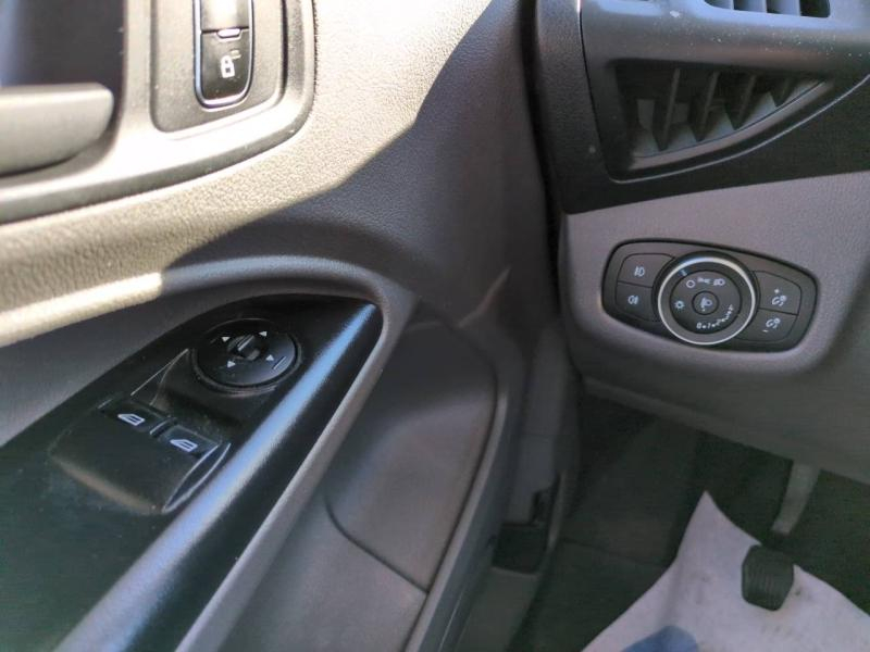 Photo 12 de l’annonce de FORD Transit Connect VUL d’occasion à vendre à NÎMES