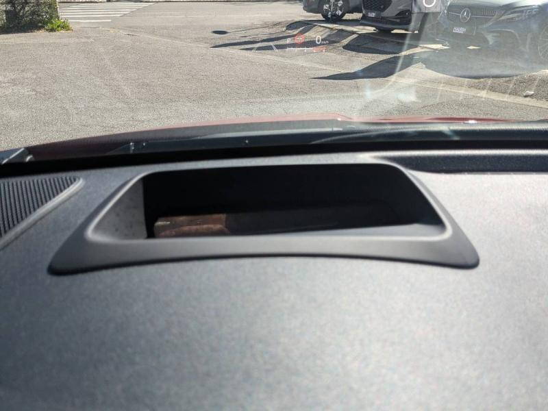 Photo 16 de l’annonce de TOYOTA Yaris d’occasion à vendre à AIX-EN-PROVENCE