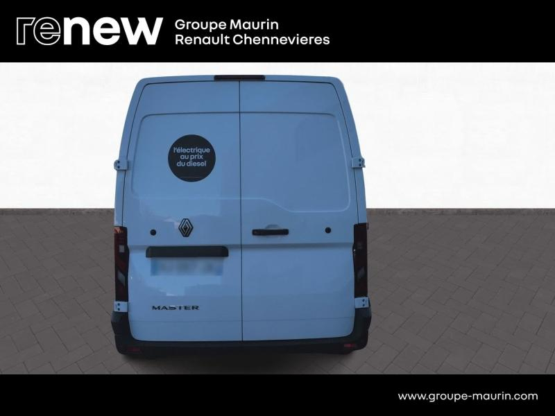 Photo 6 de l’annonce de RENAULT Master Fg VUL d’occasion à vendre à CHENNEVIÈRES-SUR-MARNE