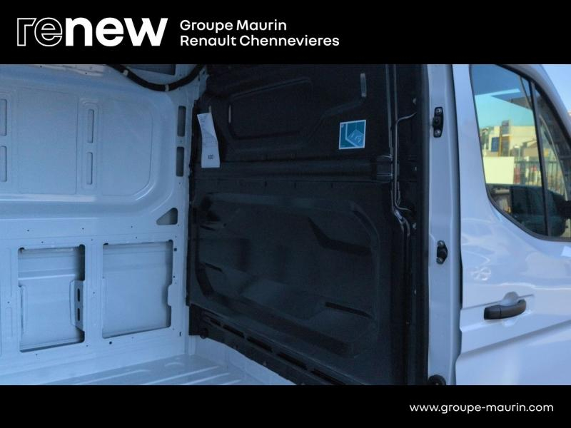 Photo 13 de l’annonce de RENAULT Master Fg VUL d’occasion à vendre à CHENNEVIÈRES-SUR-MARNE