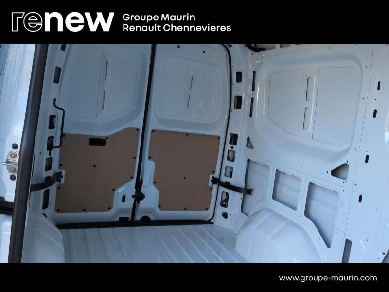 Photo 15 de l’annonce de RENAULT Master Fg VUL d’occasion à vendre à CHENNEVIÈRES-SUR-MARNE