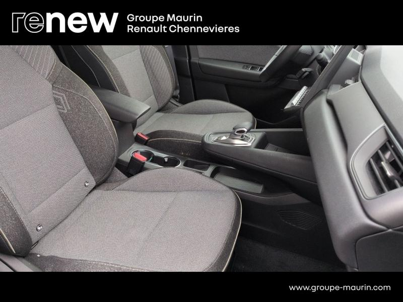 Photo 13 de l’annonce de RENAULT  d’occasion à vendre à CHENNEVIÈRES-SUR-MARNE