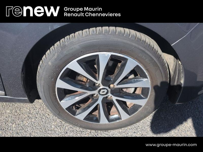 Photo 12 de l’annonce de RENAULT Clio d’occasion à vendre à CHENNEVIÈRES-SUR-MARNE