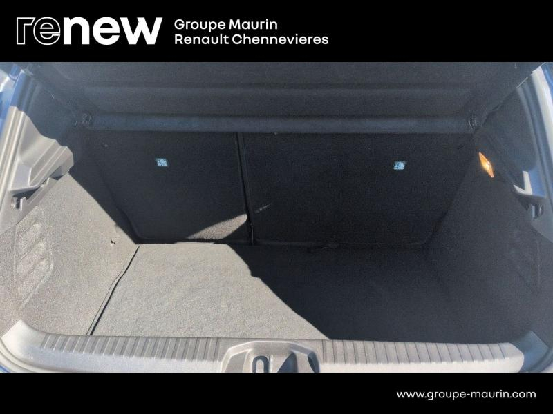 Photo 17 de l’annonce de RENAULT Clio d’occasion à vendre à CHENNEVIÈRES-SUR-MARNE