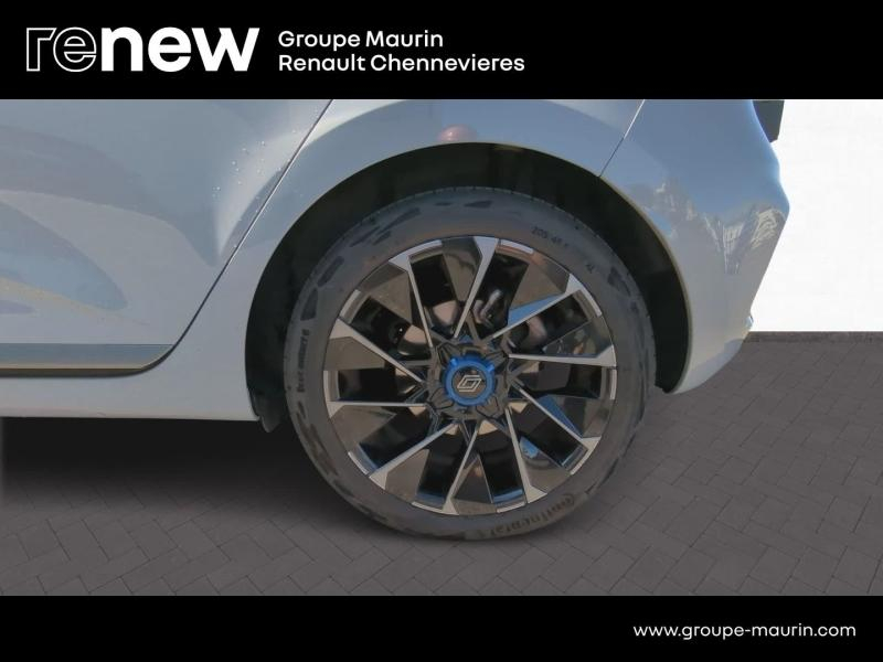 Photo 10 de l’annonce de RENAULT Clio d’occasion à vendre à CHENNEVIÈRES-SUR-MARNE