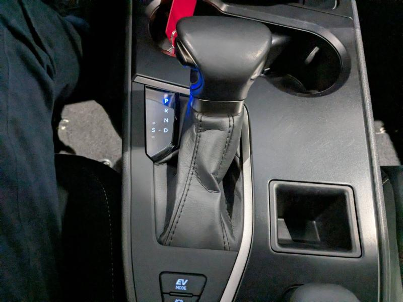 Photo 8 de l’annonce de LEXUS UX d’occasion à vendre à AUBIÈRE