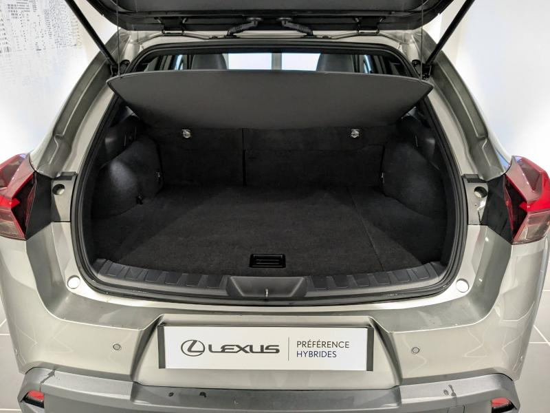 Photo 12 de l’annonce de LEXUS UX d’occasion à vendre à AUBIÈRE