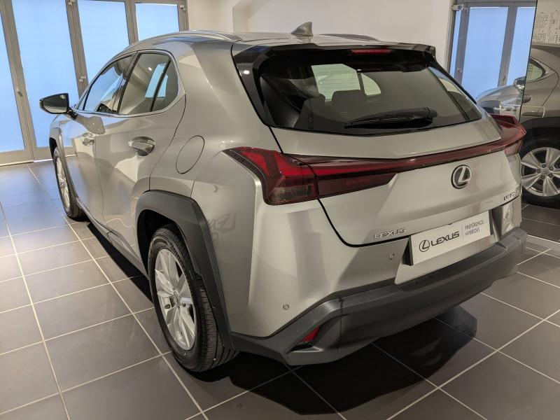 Photo 14 de l’annonce de LEXUS UX d’occasion à vendre à AUBIÈRE