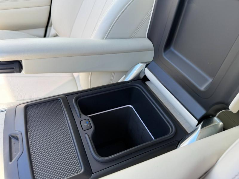 Photo 18 de l’annonce de LAND-ROVER Range Rover d’occasion à vendre à AIX-EN-PROVENCE