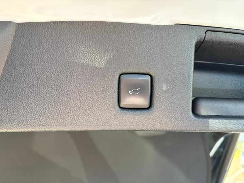 Photo 8 de l’annonce de FORD Kuga d’occasion à vendre à NÎMES