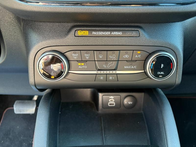 Photo 13 de l’annonce de FORD Kuga d’occasion à vendre à NÎMES