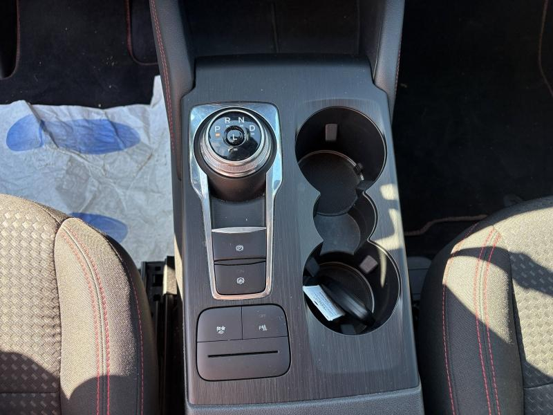 Photo 14 de l’annonce de FORD Kuga d’occasion à vendre à NÎMES