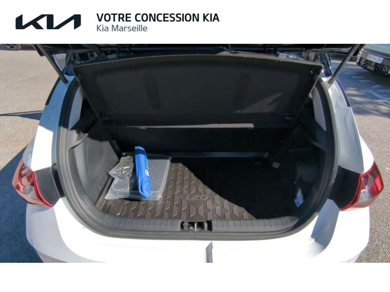 Photo 12 de l’annonce de HYUNDAI i20 d’occasion à vendre à MARSEILLE