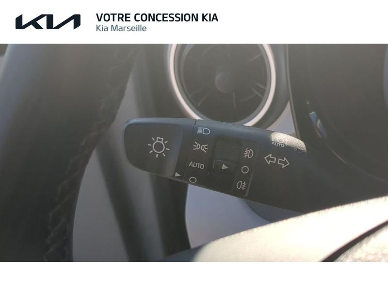 Photo 16 de l’annonce de HYUNDAI i10 d’occasion à vendre à MARSEILLE