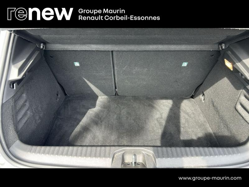 Photo 10 de l’annonce de RENAULT Clio d’occasion à vendre à CORBEIL-ESSONNES