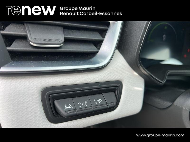 Photo 14 de l’annonce de RENAULT Clio d’occasion à vendre à CORBEIL-ESSONNES