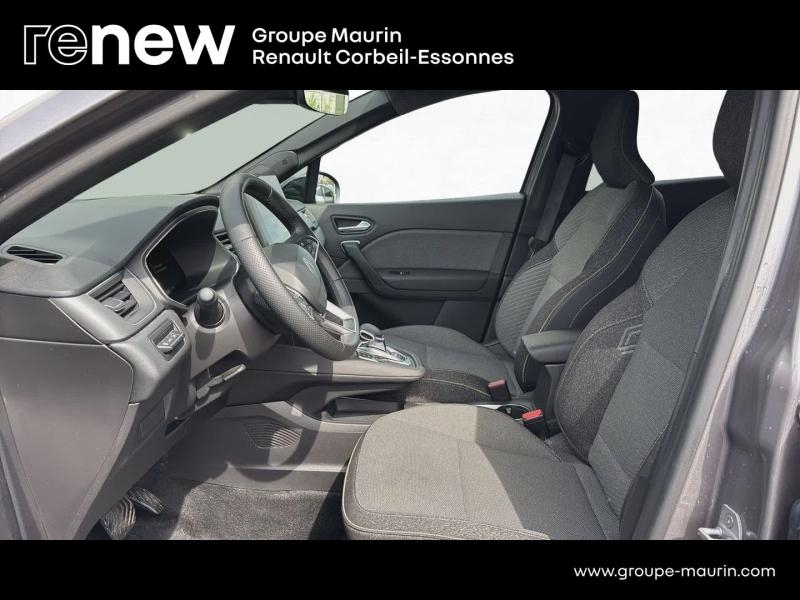 Photo 11 de l’annonce de RENAULT  d’occasion à vendre à CORBEIL-ESSONNES