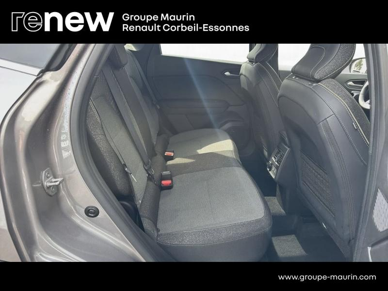Photo 17 de l’annonce de RENAULT  d’occasion à vendre à CORBEIL-ESSONNES