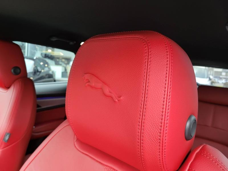 Photo 19 de l’annonce de JAGUAR F-Pace d’occasion à vendre à PAYS DE GEX