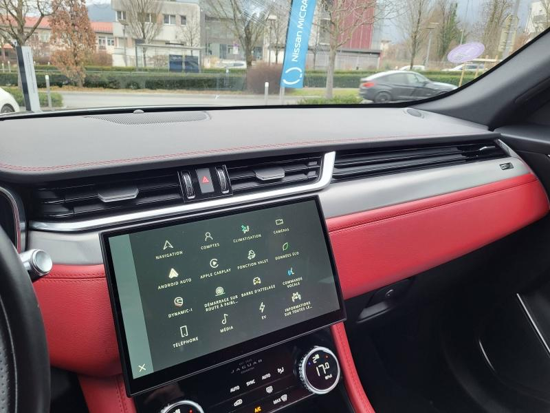 Photo 20 de l’annonce de JAGUAR F-Pace d’occasion à vendre à PAYS DE GEX
