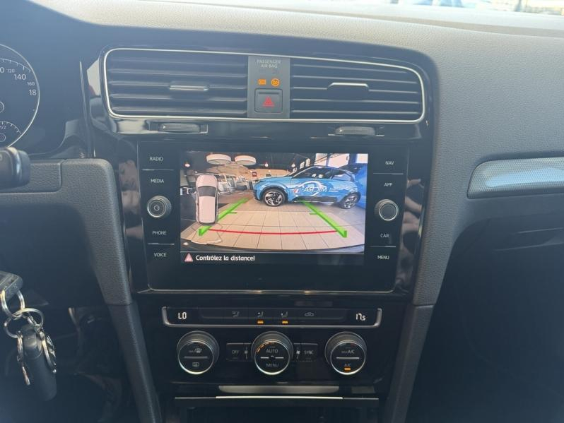 Photo 16 de l’annonce de VOLKSWAGEN Golf d’occasion à vendre à PAYS DE GEX