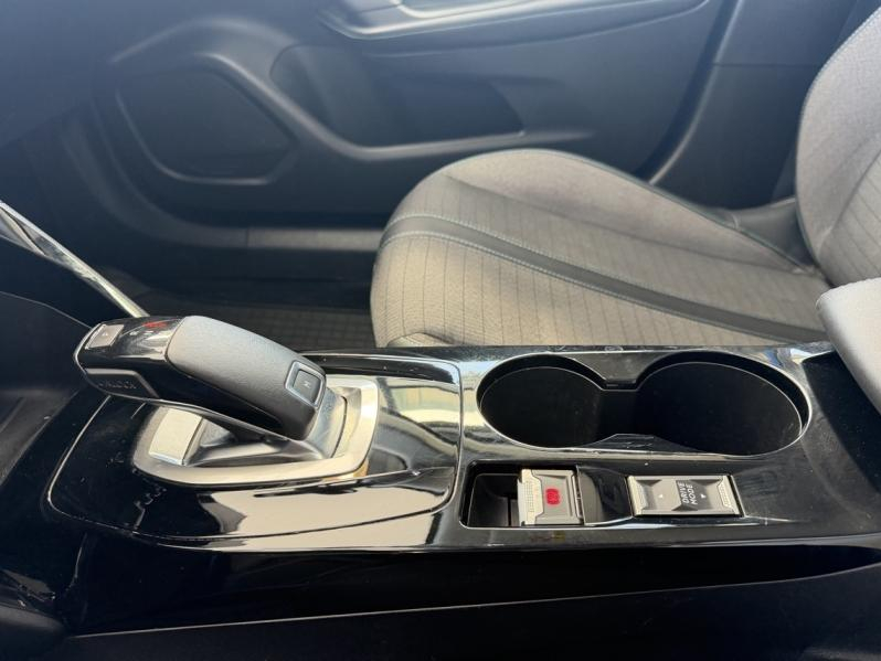 Photo 18 de l’annonce de PEUGEOT 2008 d’occasion à vendre à PAYS DE GEX