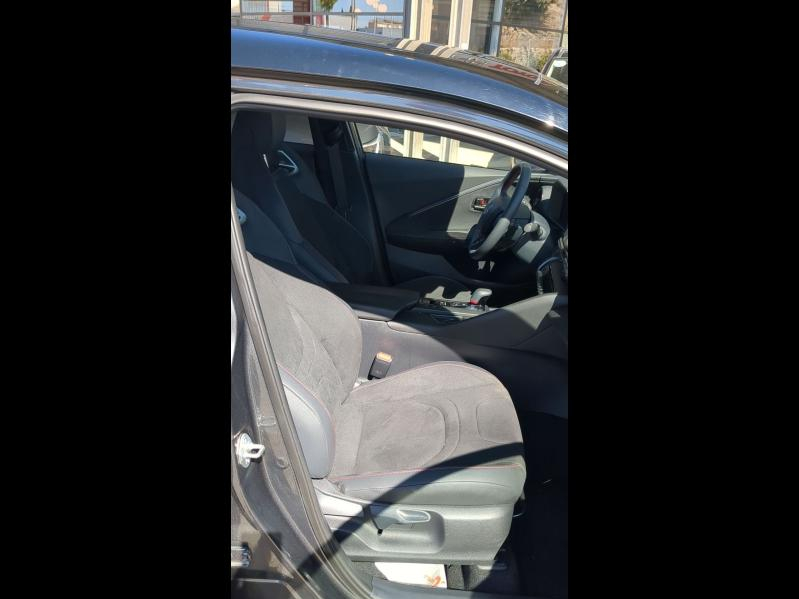 Photo 13 de l’annonce de TOYOTA C-HR d’occasion à vendre à ARLES