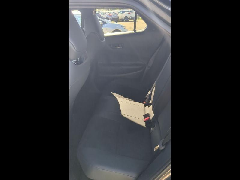 Photo 14 de l’annonce de TOYOTA C-HR d’occasion à vendre à ARLES