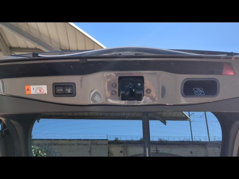 Photo 18 de l’annonce de TOYOTA C-HR d’occasion à vendre à ARLES