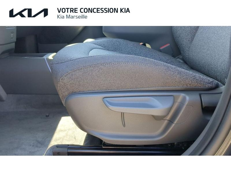 Photo 10 de l’annonce de KIA Carens d’occasion à vendre à MARSEILLE