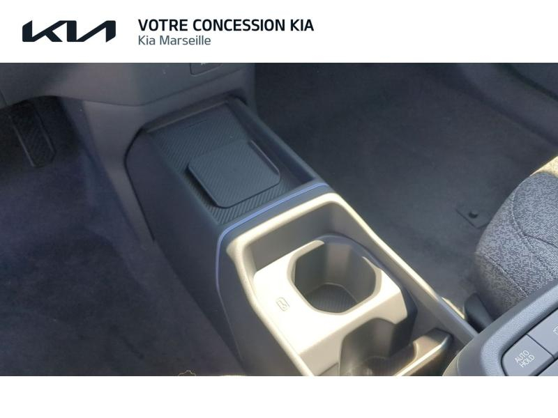Photo 14 de l’annonce de KIA Carens d’occasion à vendre à MARSEILLE