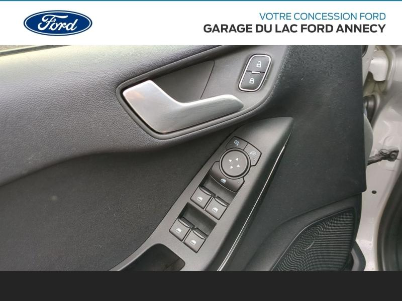 Photo 13 de l’annonce de FORD Fiesta d’occasion à vendre à ALBERTVILLE