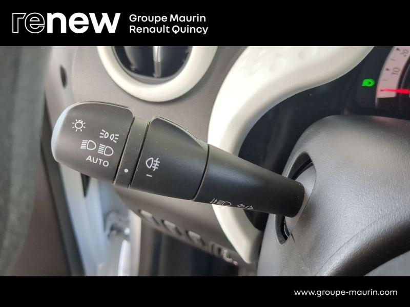 Photo 18 de l’annonce de RENAULT Twingo d’occasion à vendre à QUINCY-SOUS-SÉNART