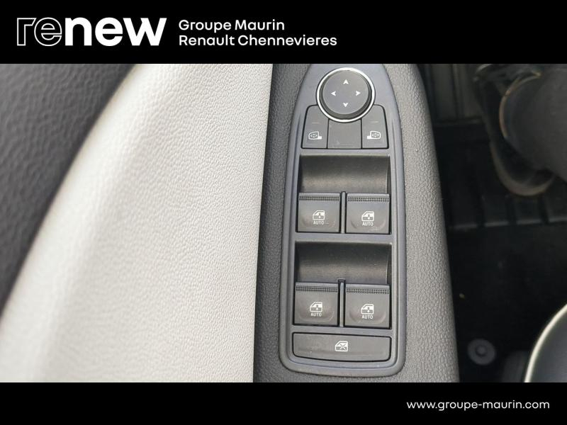 Photo 14 de l’annonce de RENAULT Clio d’occasion à vendre à CHENNEVIÈRES-SUR-MARNE