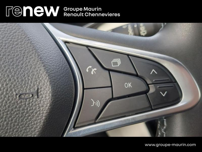 Photo 17 de l’annonce de RENAULT Clio d’occasion à vendre à CHENNEVIÈRES-SUR-MARNE