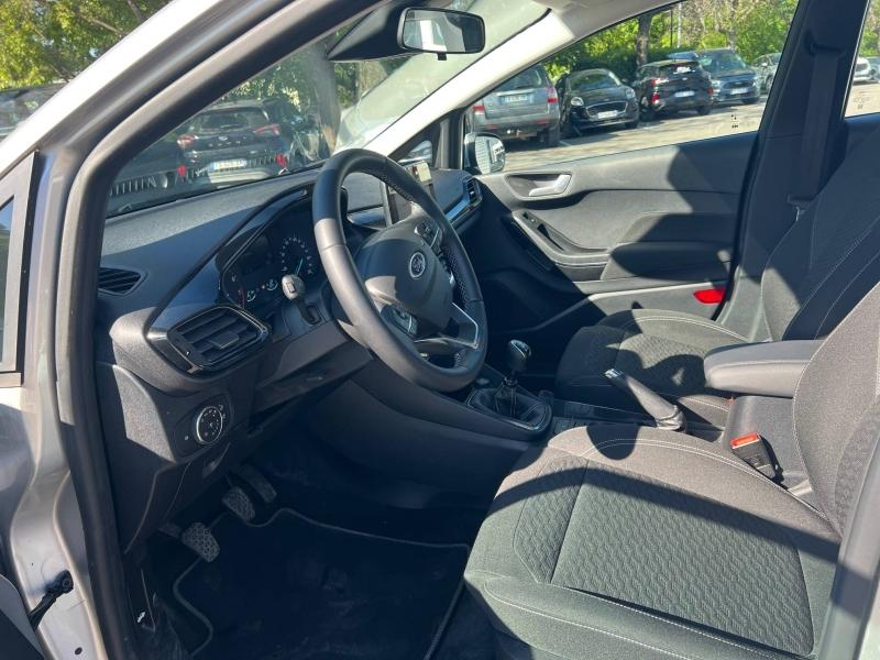 Photo 13 de l’annonce de FORD Fiesta d’occasion à vendre à TOULON