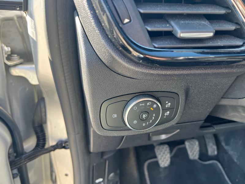 Photo 15 de l’annonce de FORD Fiesta d’occasion à vendre à TOULON