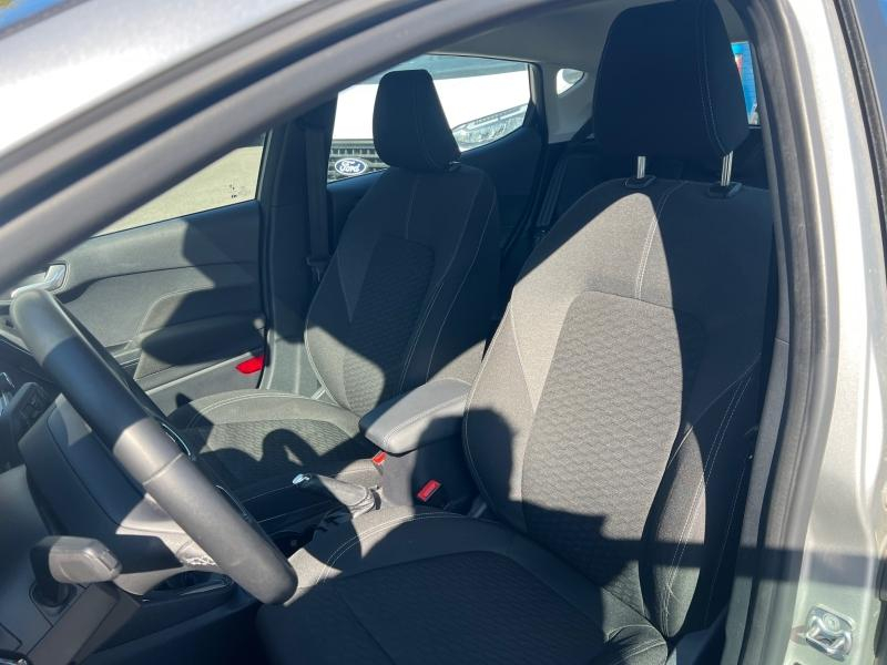 Photo 17 de l’annonce de FORD Fiesta d’occasion à vendre à TOULON