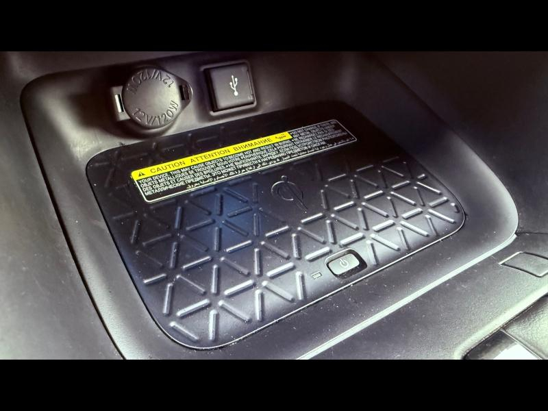 Photo 19 de l’annonce de TOYOTA RAV4 d’occasion à vendre à VITROLLES